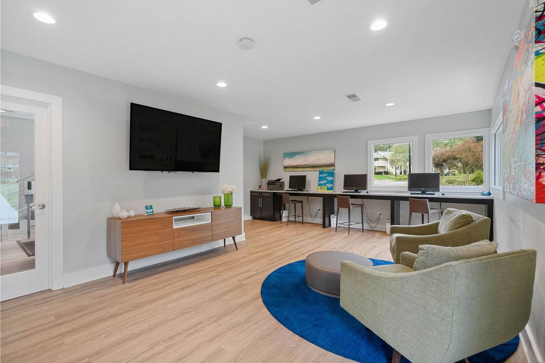 Petfriendly apartments in Greensboro, NC Hawthorne at Oak Ridge